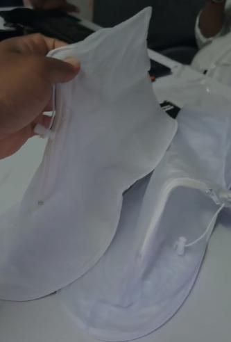 Reusable Portable Easy-to-Wear Rain Shoe Cover – Waterproof Protection in Style (Unisex, Multiple Sizes)