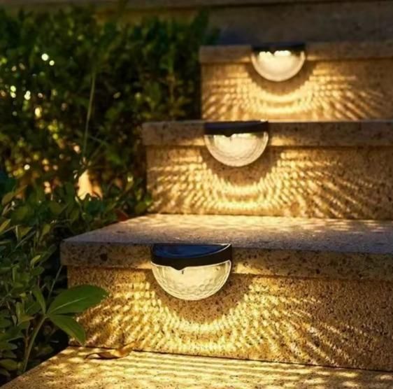 Solar Fence Light – Elegant Outdoor Illumination Powered by the Sun (Pack of 1)