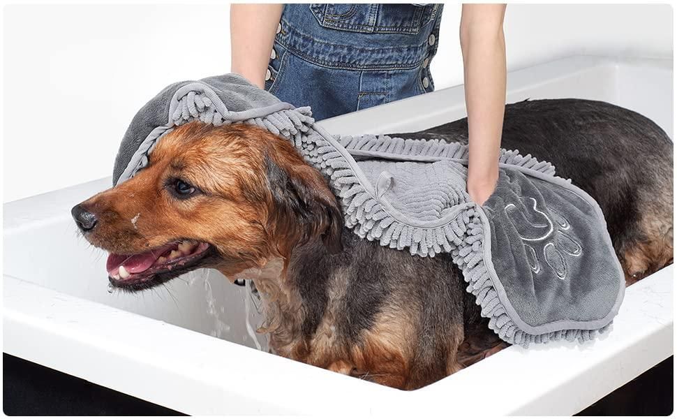 Microfiber Ultra Soft Pet Towel – Gentle, Quick-Dry Comfort for Your Beloved Companion