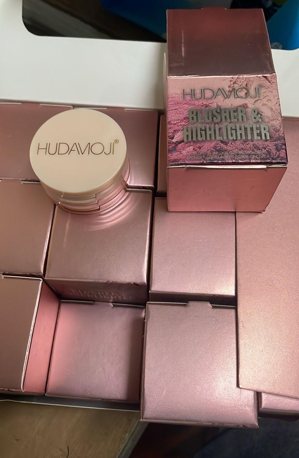 3-in-1 Face Blusher + Highlighter with Mini Compact – Your All-in-One Glow Essential