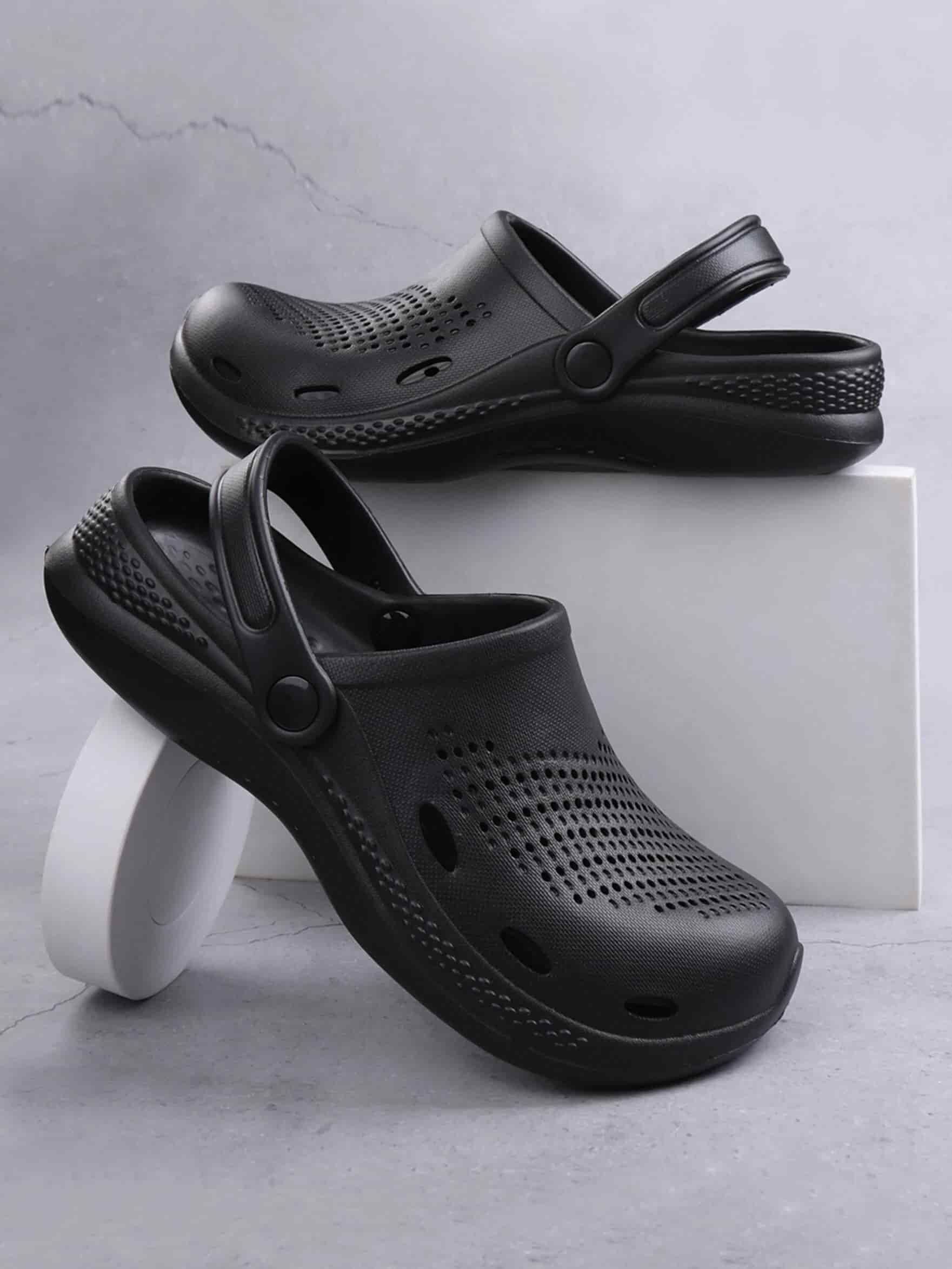 Everyday Comfort Clogs – Ultra-Light, Stylish Footwear for Effortless All-Day Wear (Sizes 6–9)