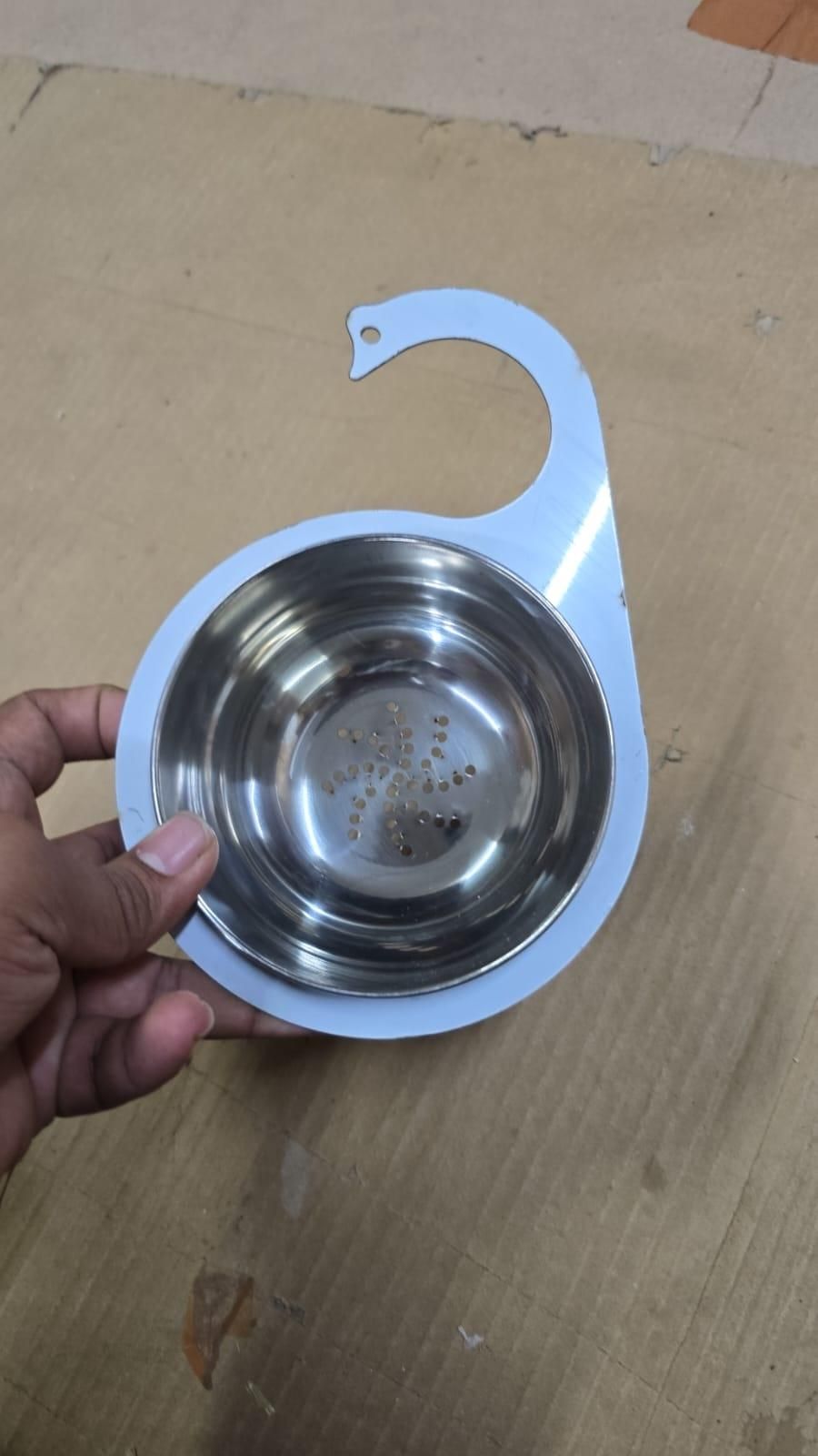 Elegant Swan-Design Stainless Steel Drain Basket – Stylish & Functional Sink Strainer